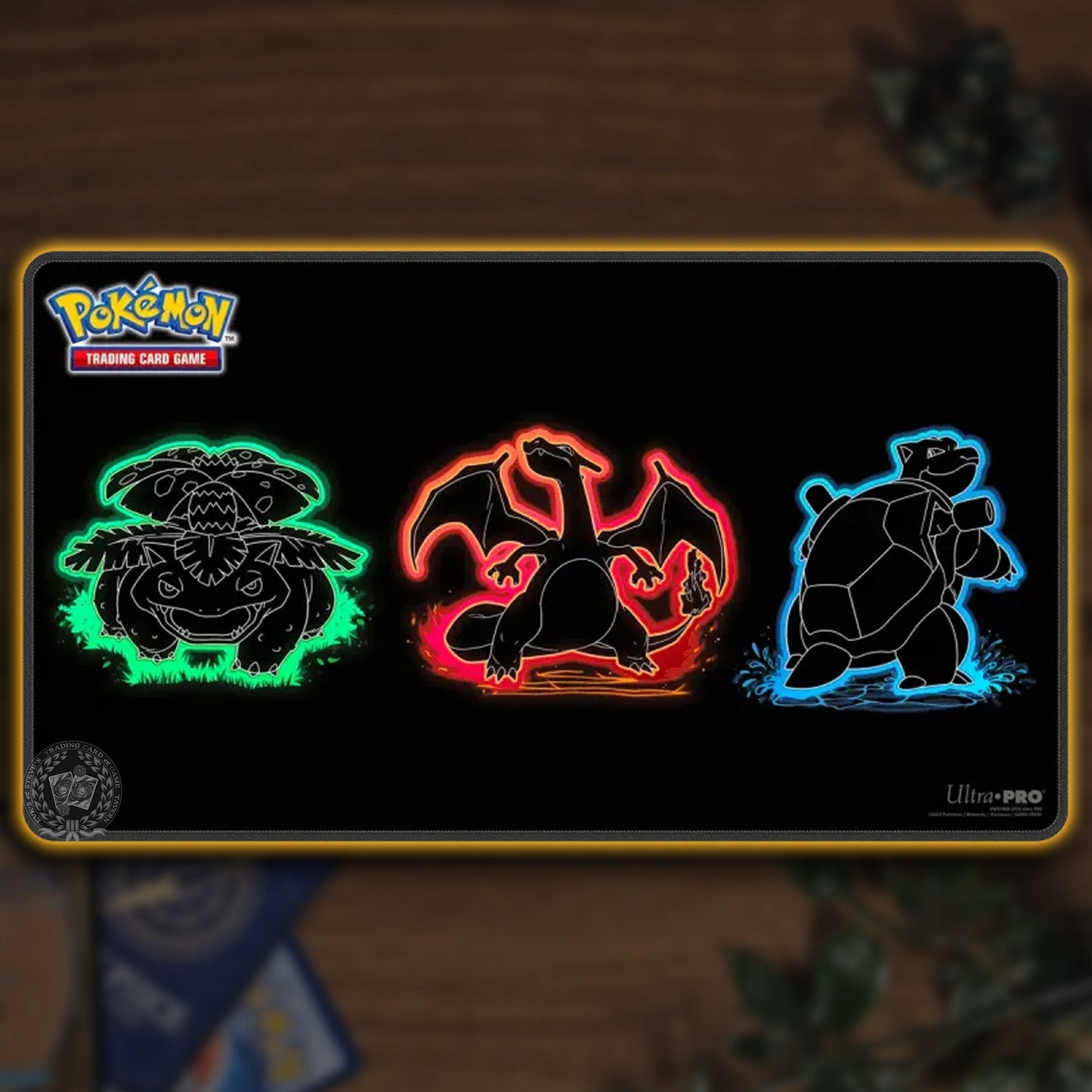 Ultra PRO Pokémon - Foil-Spielmatte - Venusaur, Charizard, Blastoise