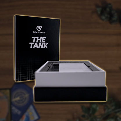 GEM.ELEVEN The Tank Magnetic Case für gegradete Karten Verpackung und Präsentation