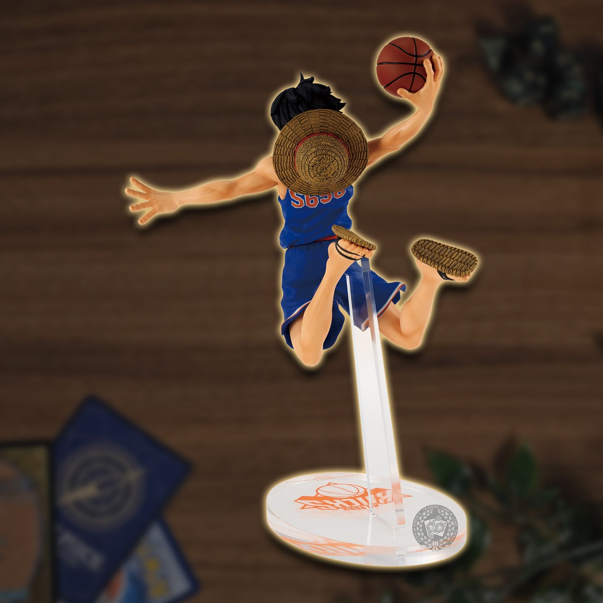One Piece x NBA Monkey.D.Luffy Figur "New York Knicks" Ansicht von hinten